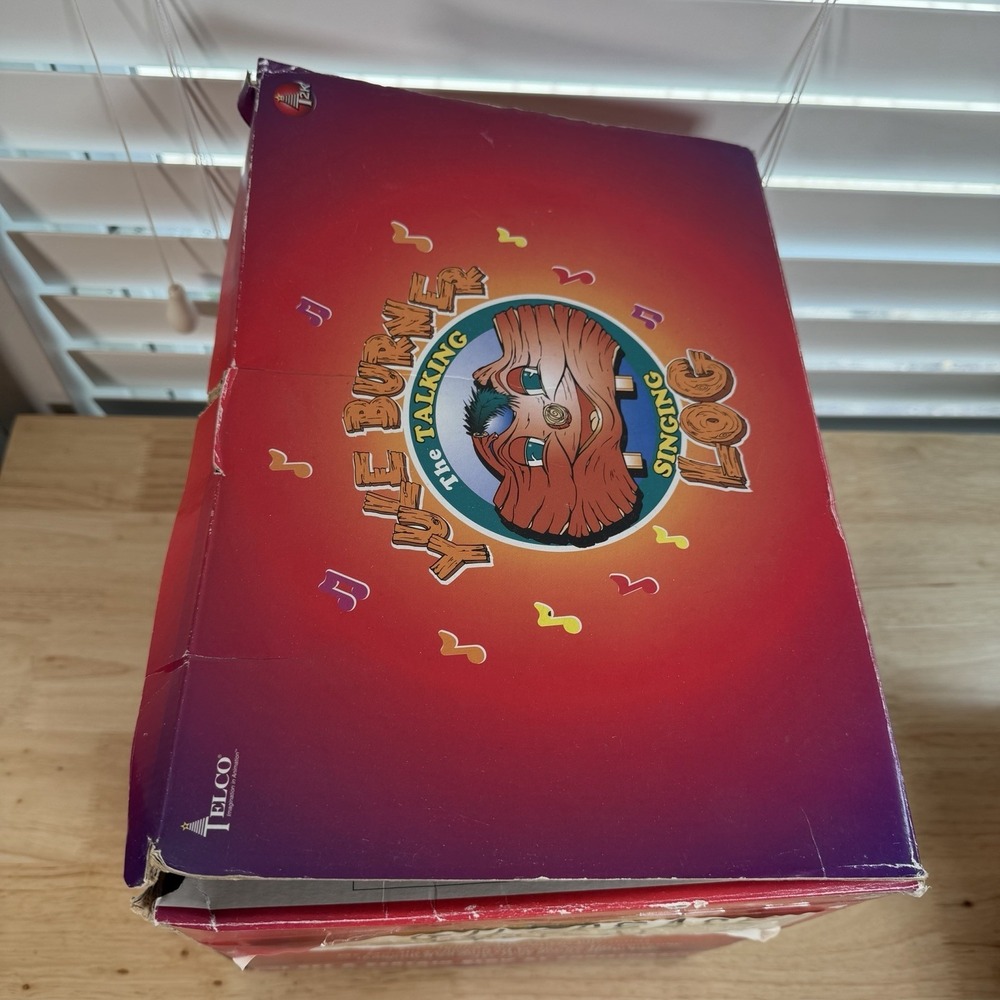 YULE BURNER THE TALKING SINGING LOG BY TELCO ANIMATED CHRISTMAS Box & Back Drop - Picture 14 of 16